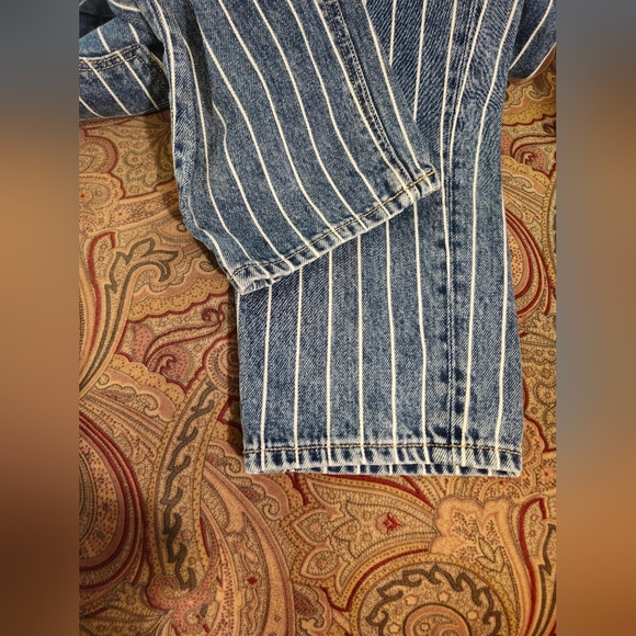 American Eagle High-rise size 6 - Picture 8 of 11